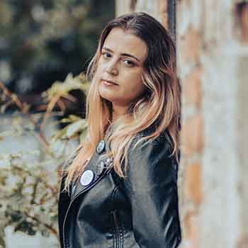 Fernanda Lessa - Baixo